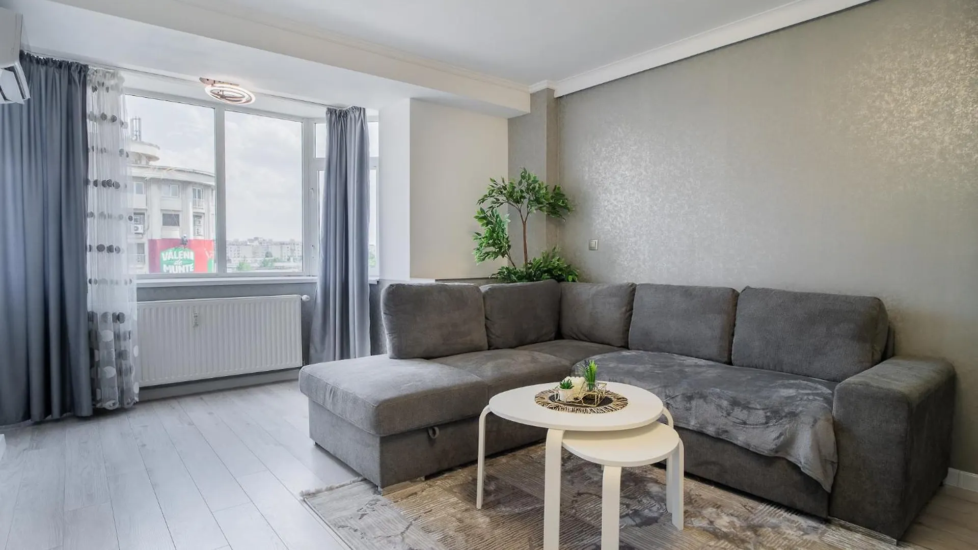 Luxury 2Br On Decebal Avenue Apartment Bucharest