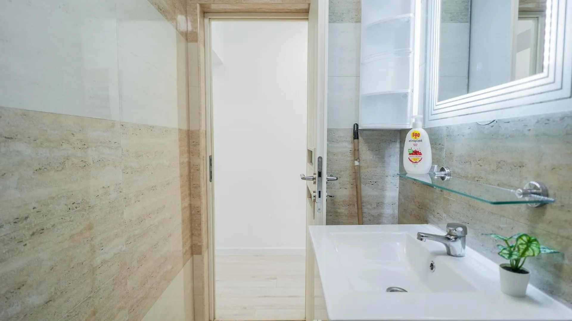Luxury 2Br On Decebal Avenue Apartment Bucharest