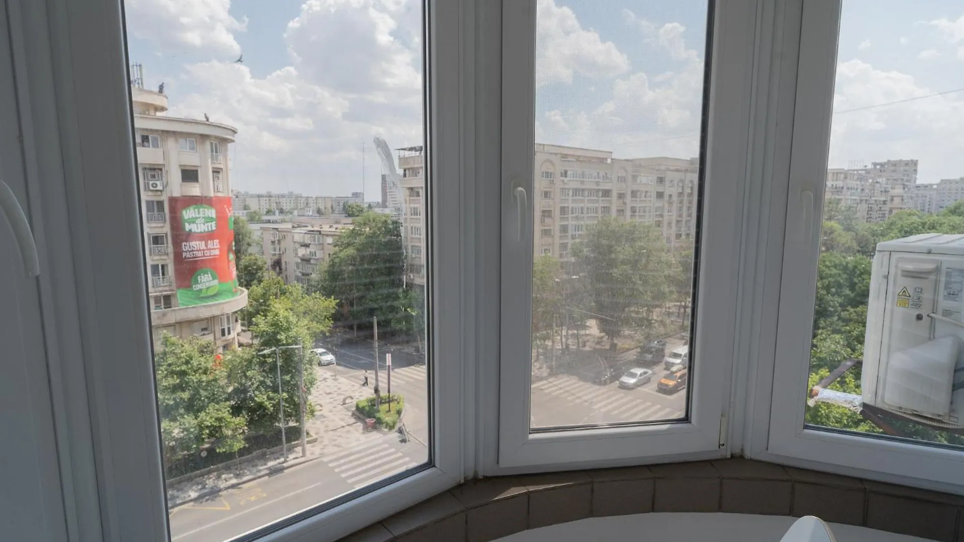 Luxury 2Br On Decebal Avenue Apartment Bucharest