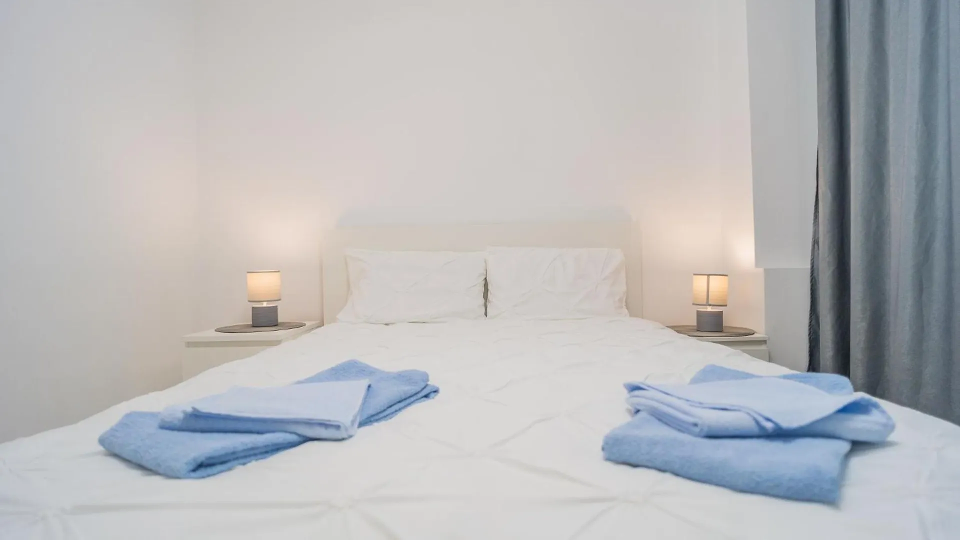 Luxury 2Br On Decebal Avenue Apartment Bucharest