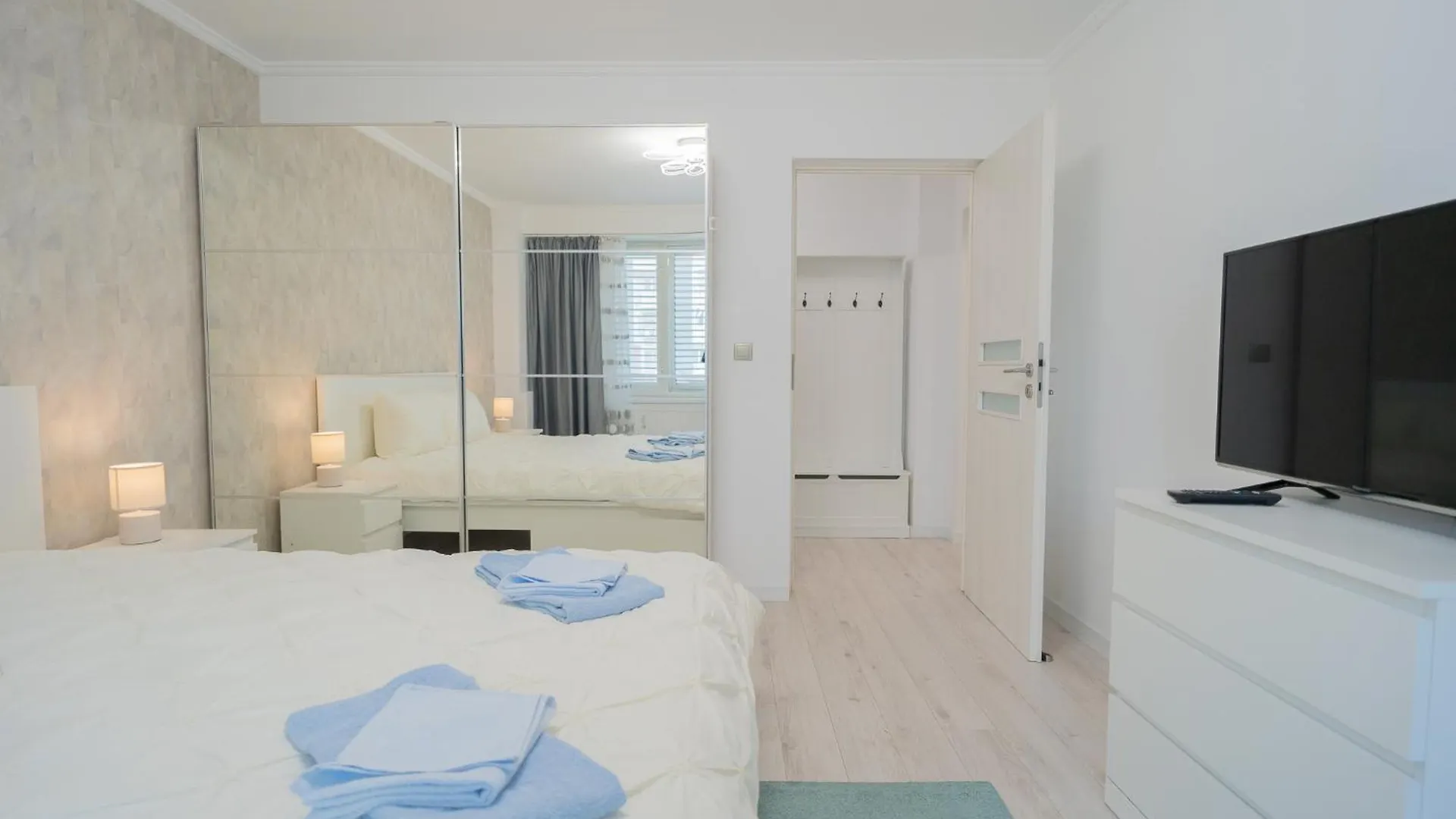 Luxury 2Br On Decebal Avenue Apartment Bucharest Romania