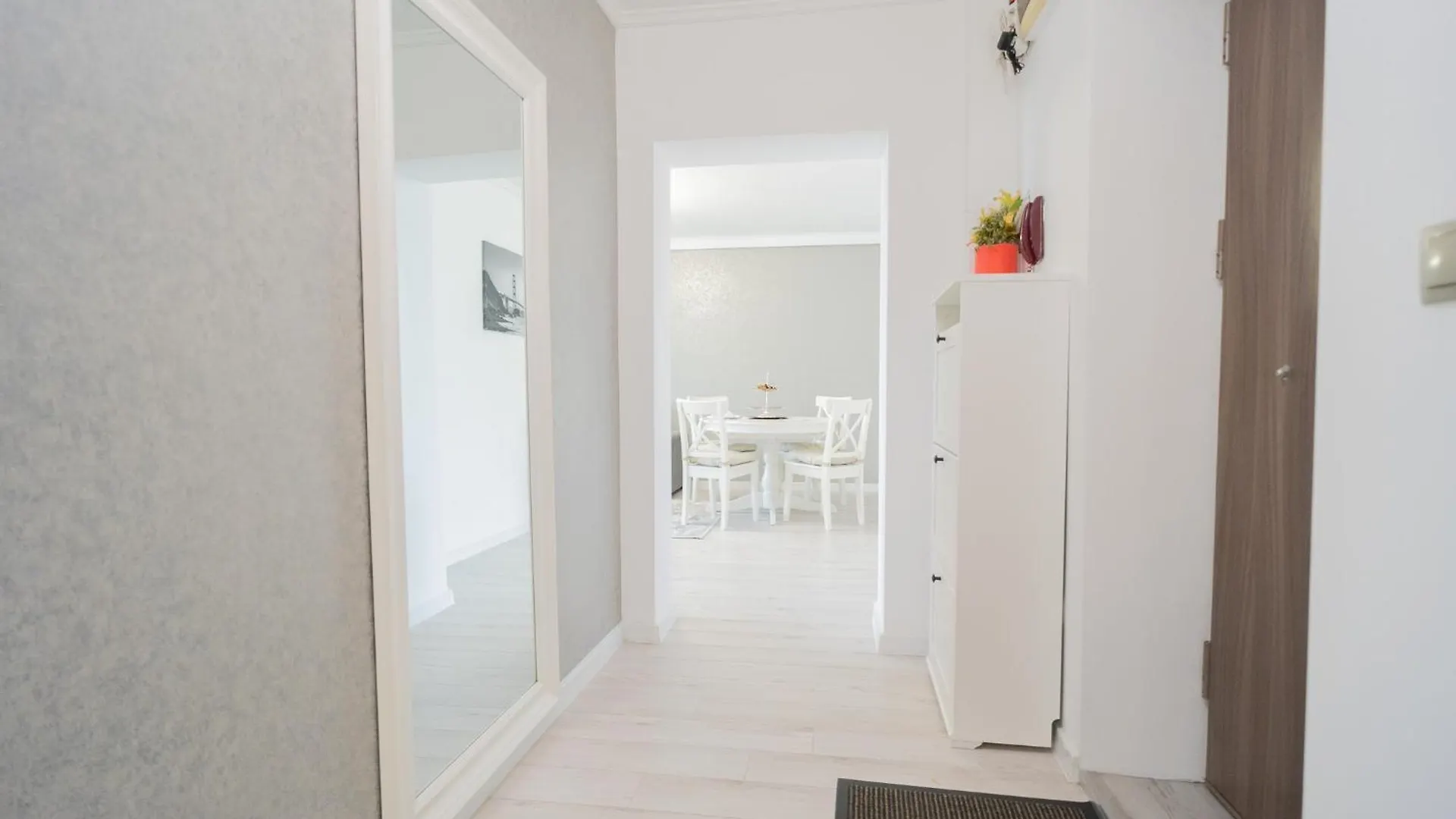 Luxury 2Br On Decebal Avenue Apartment Bucharest
