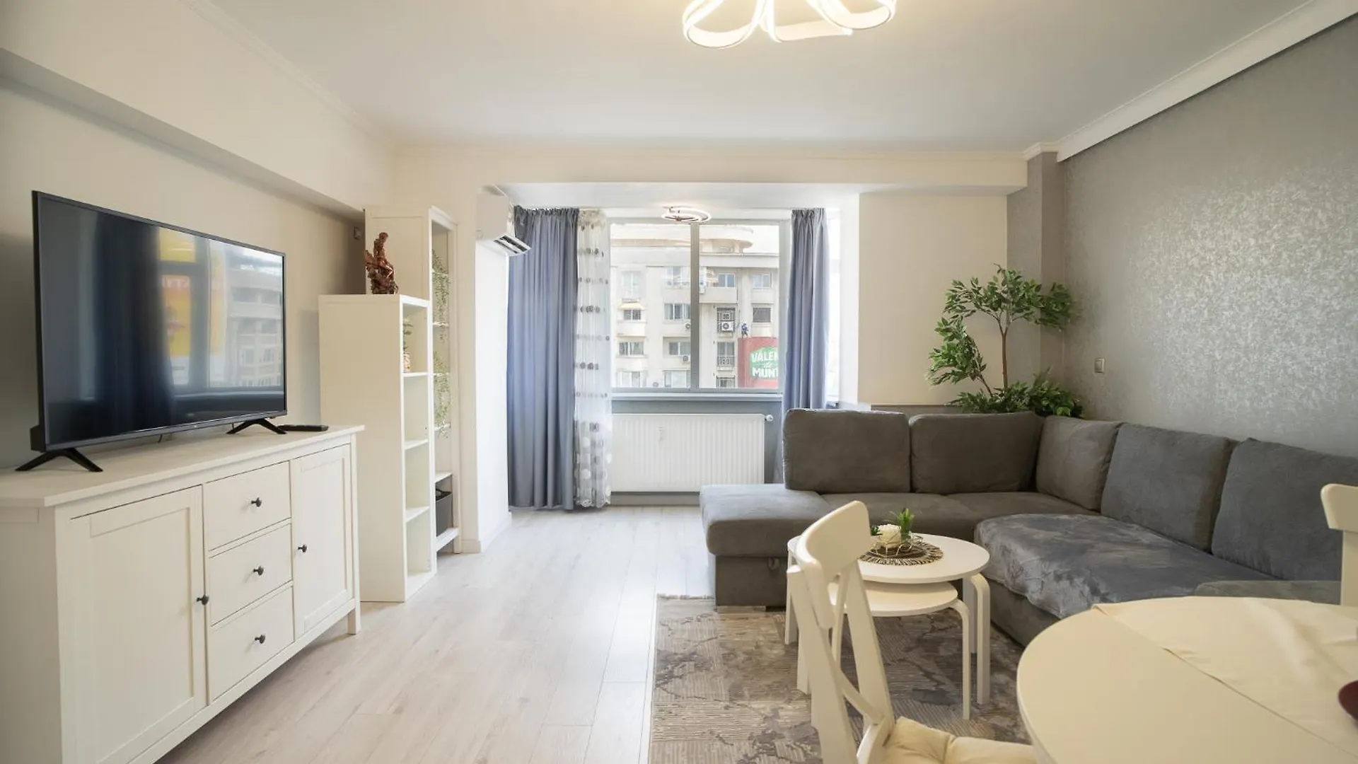Luxury 2Br On Decebal Avenue Apartment Bucharest
