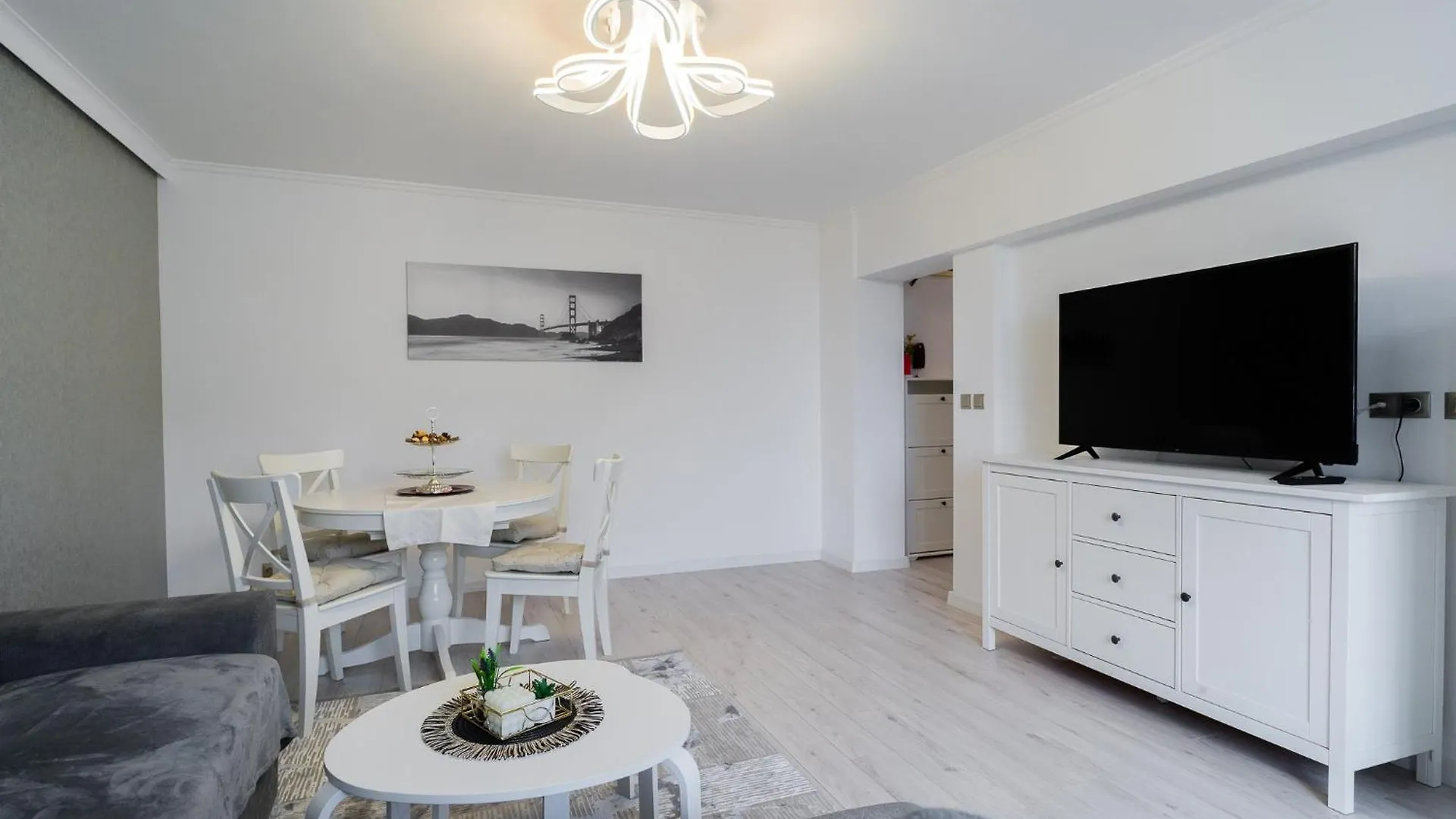 Luxury 2Br On Decebal Avenue Apartment Bucharest 0*,  Romania