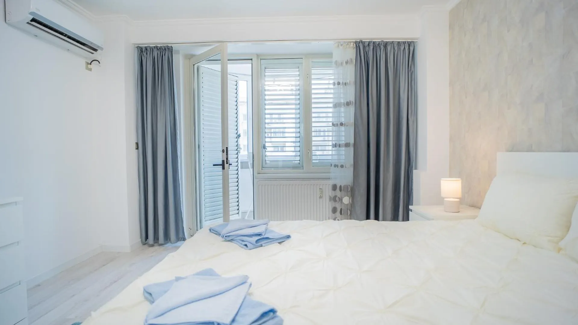 Luxury 2Br On Decebal Avenue Apartment Bucharest